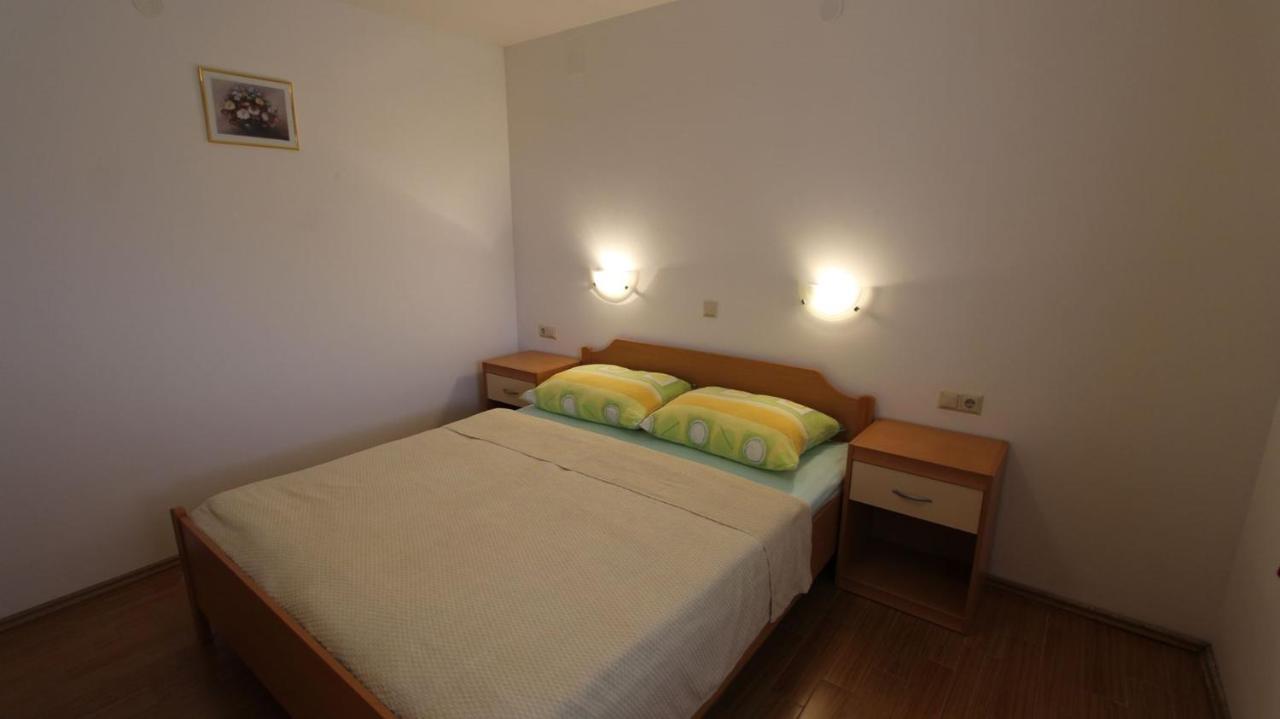 Apartments Kirincic Sveti Vid-Miholjice Exterior photo